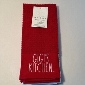 NWT Rae Dunn Home Set of 3 Cotton Kitchen Towels
HTF Red/White Gigi’s Kitchen